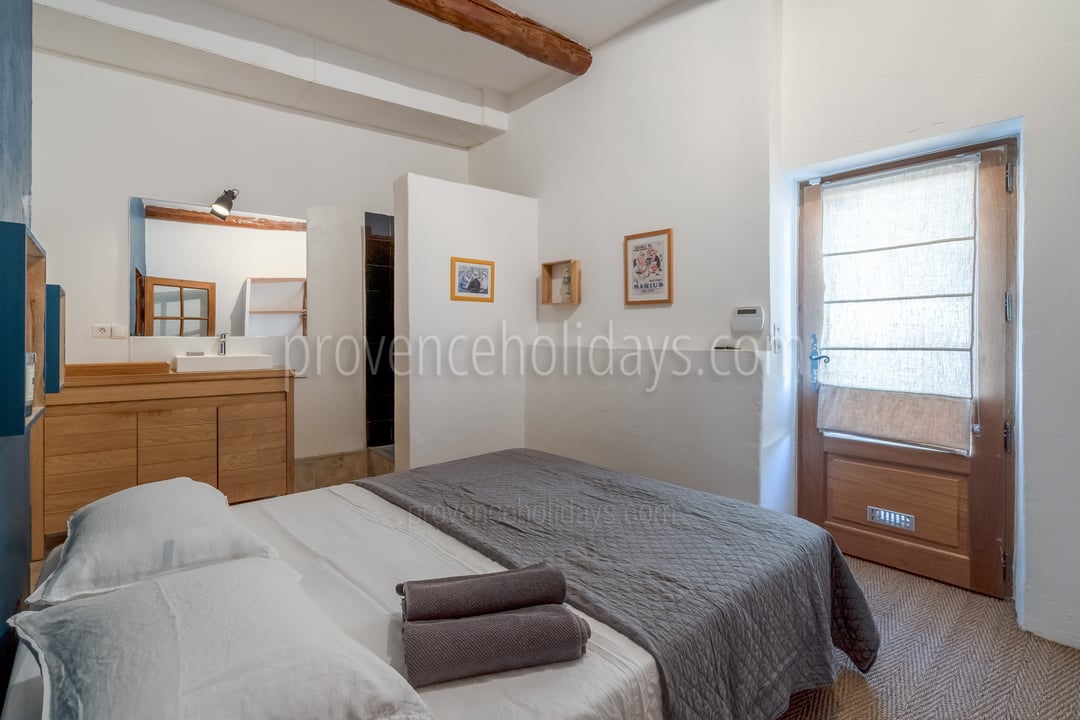 4 - Mas d\'Antoine: Villa: Bedroom