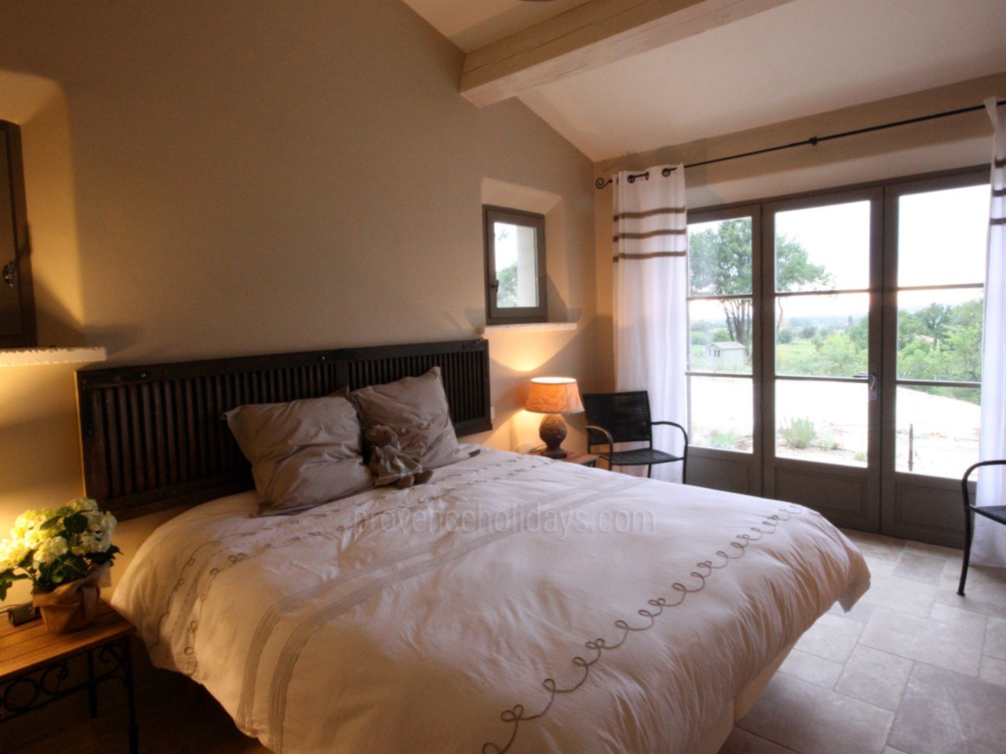 19 - Maison Oppède: Villa: Bedroom