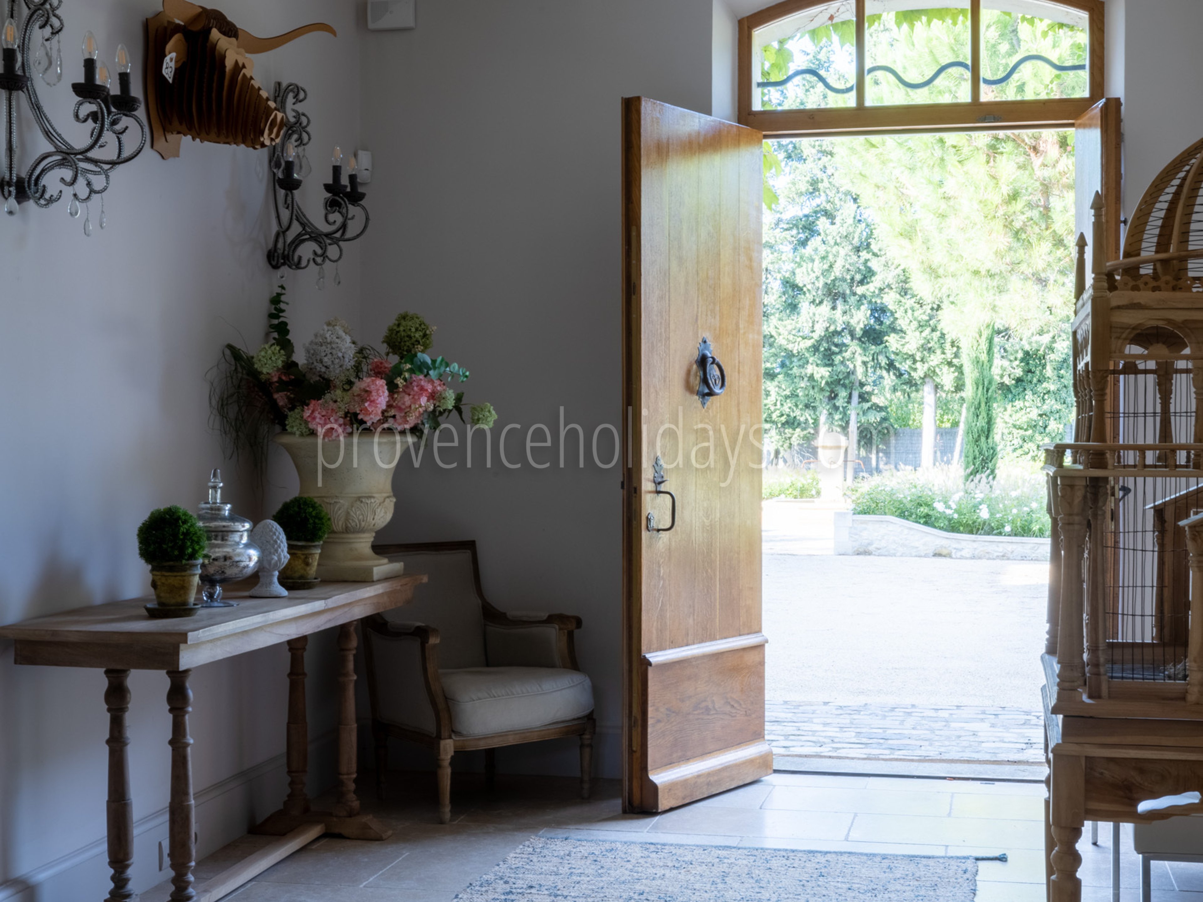 35 - Mas des Étoiles: Villa: Interior