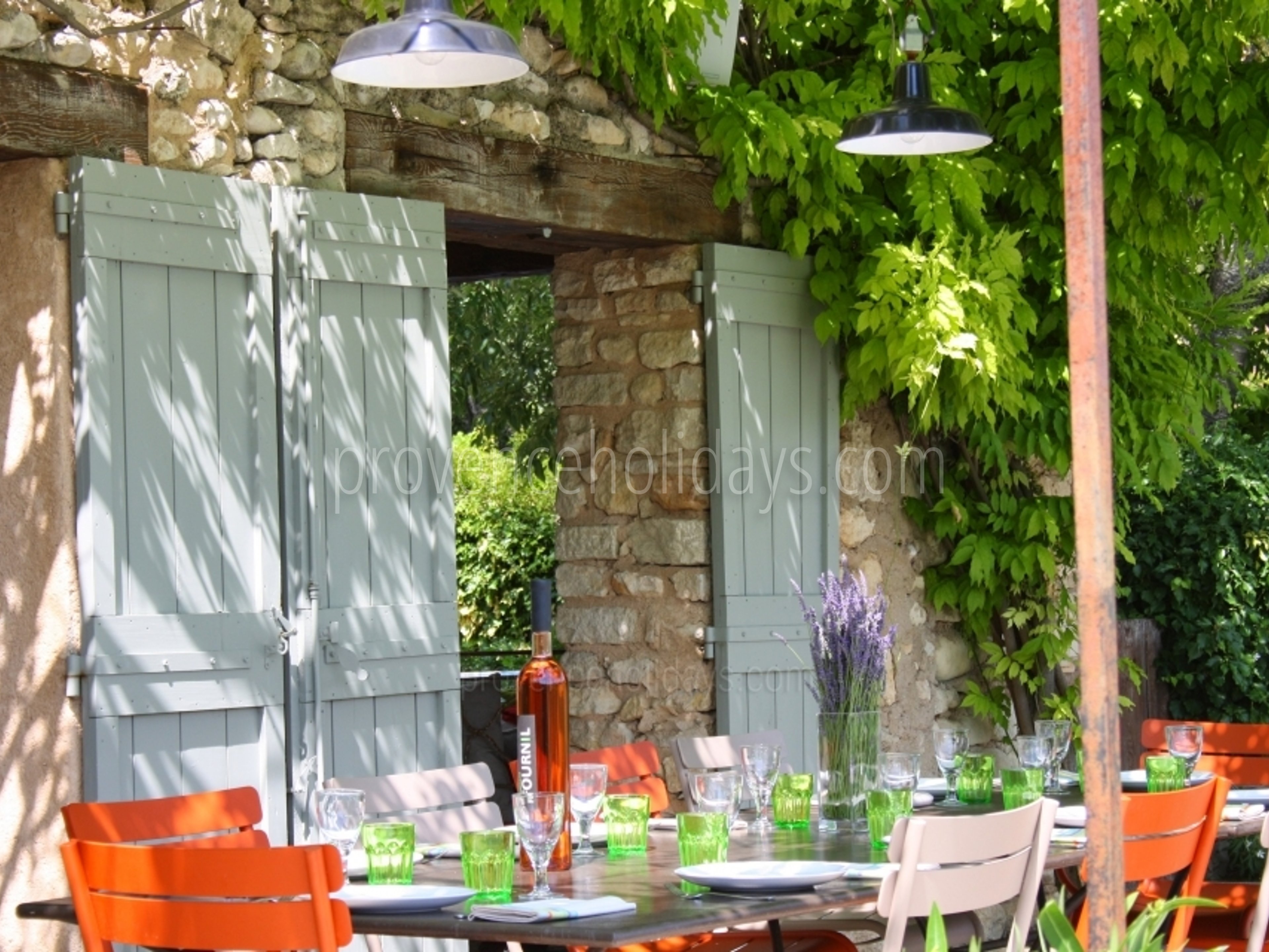 36 - Mas des Lavandes: Villa: Exterior