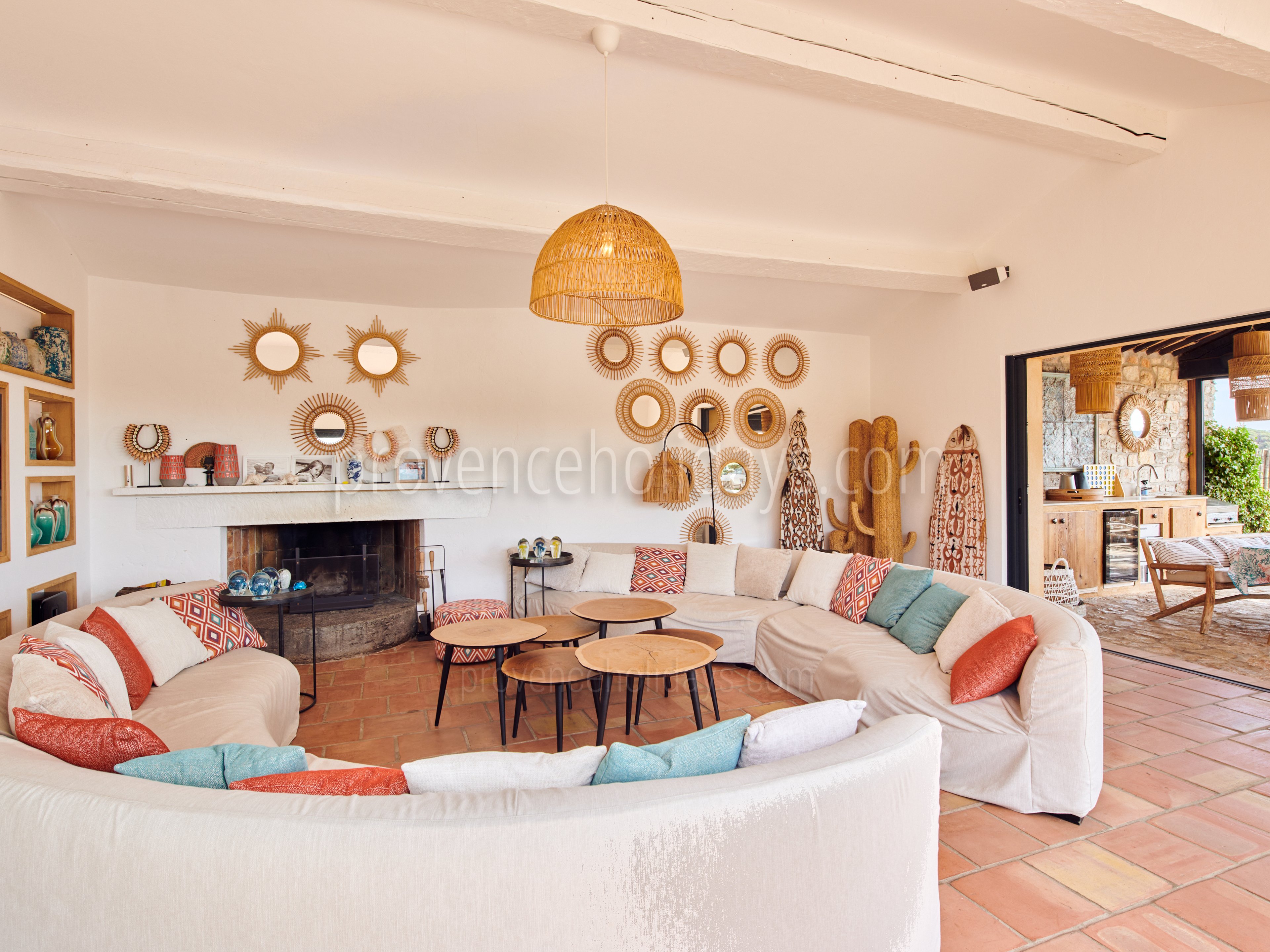 25 - Mas Spinelle: Villa: Interior