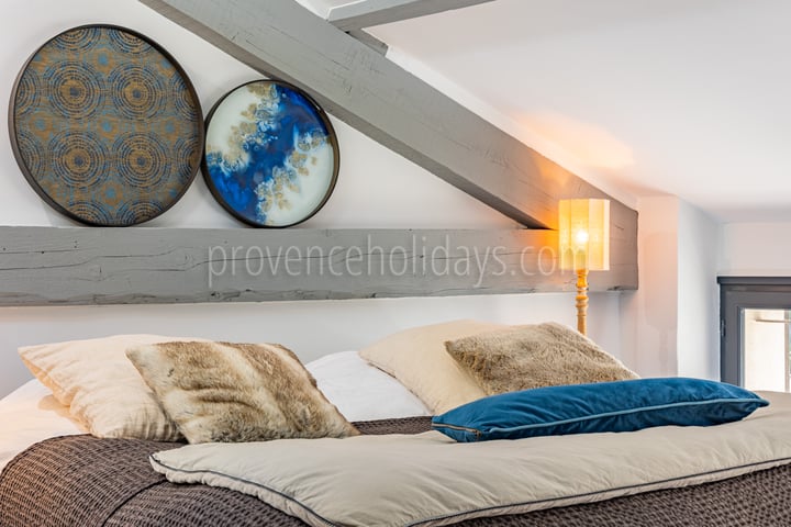46 - L\'Atelier Provençal: Villa: Bedroom