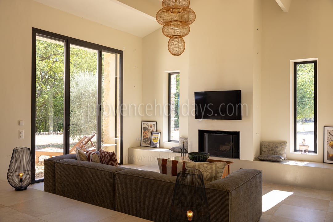 22 - Mas des Firmins: Villa: Interior