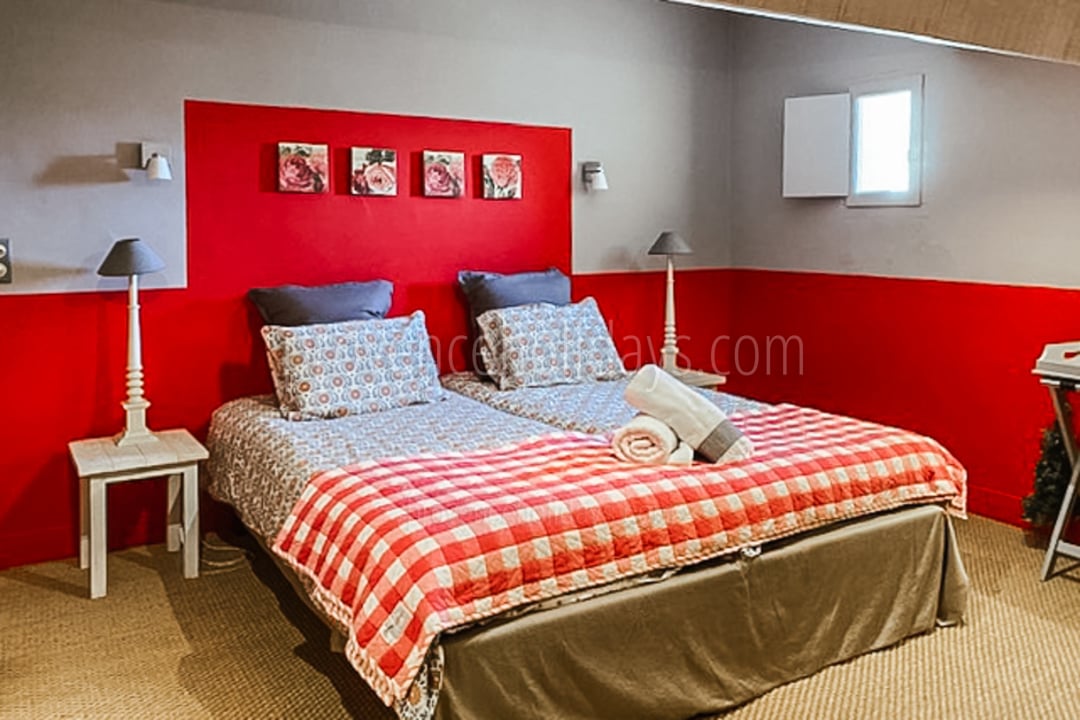 24 - La Maison du Chemin: Villa: Bedroom