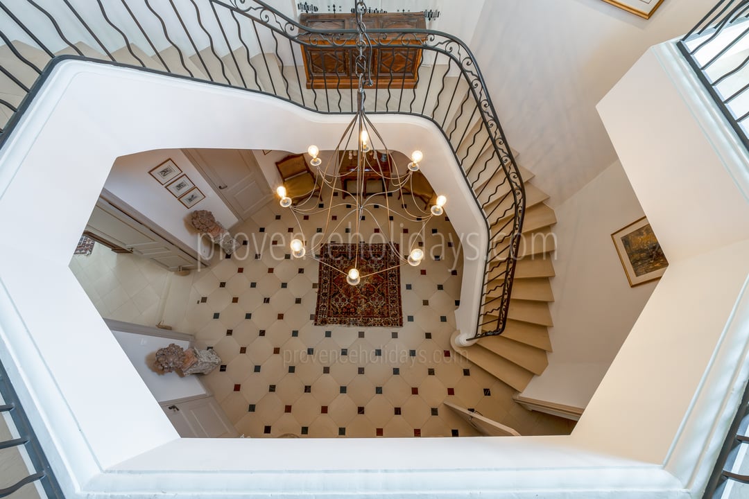 44 - Mas des Trois Cyprès: Villa: Interior