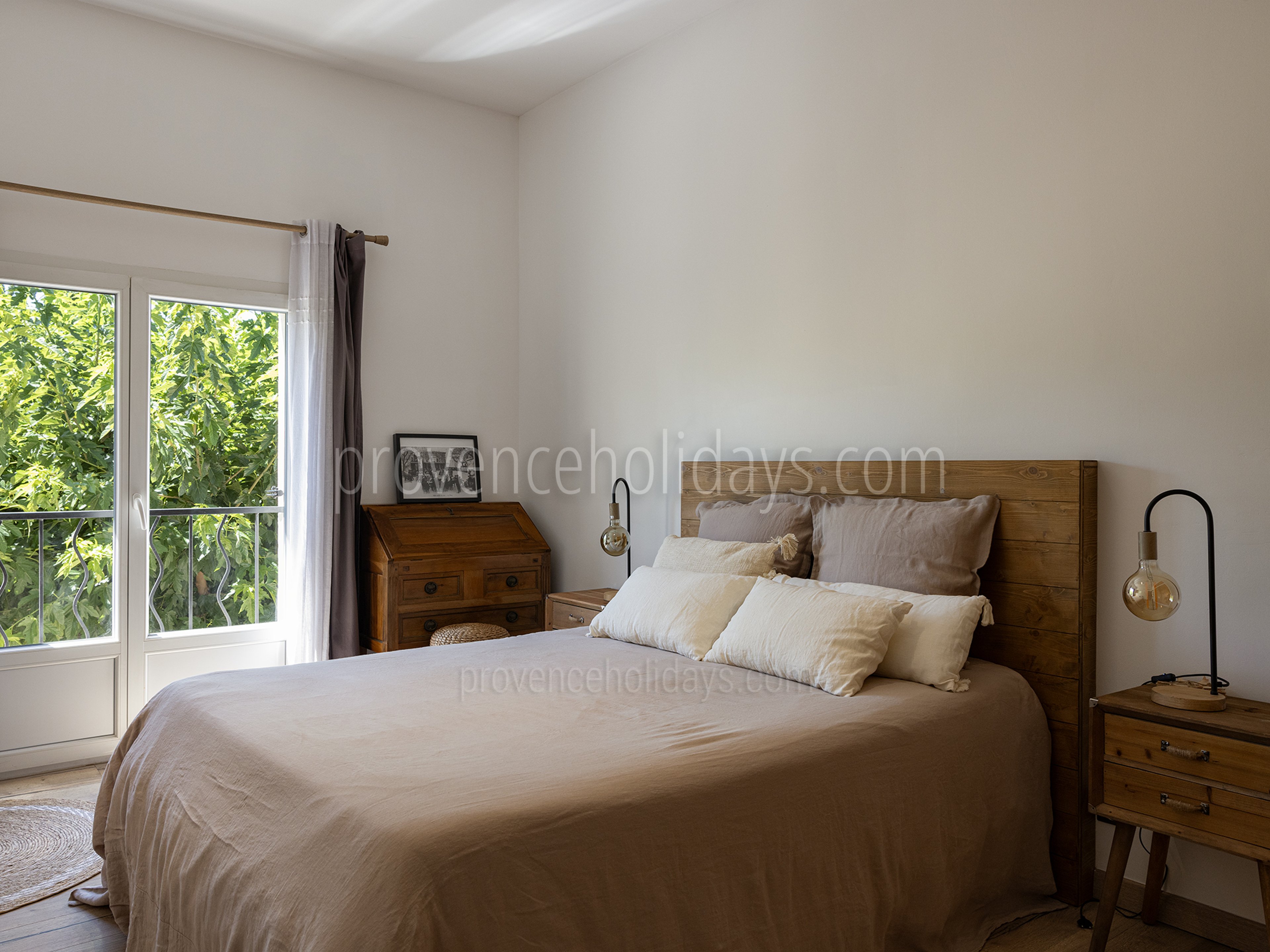 29 - Mas des deux Mûriers: Villa: Bedroom
