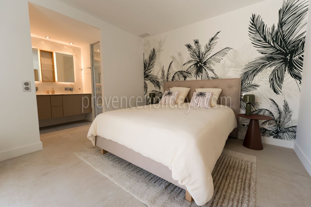 10 - Villa Coco: Villa: Bedroom