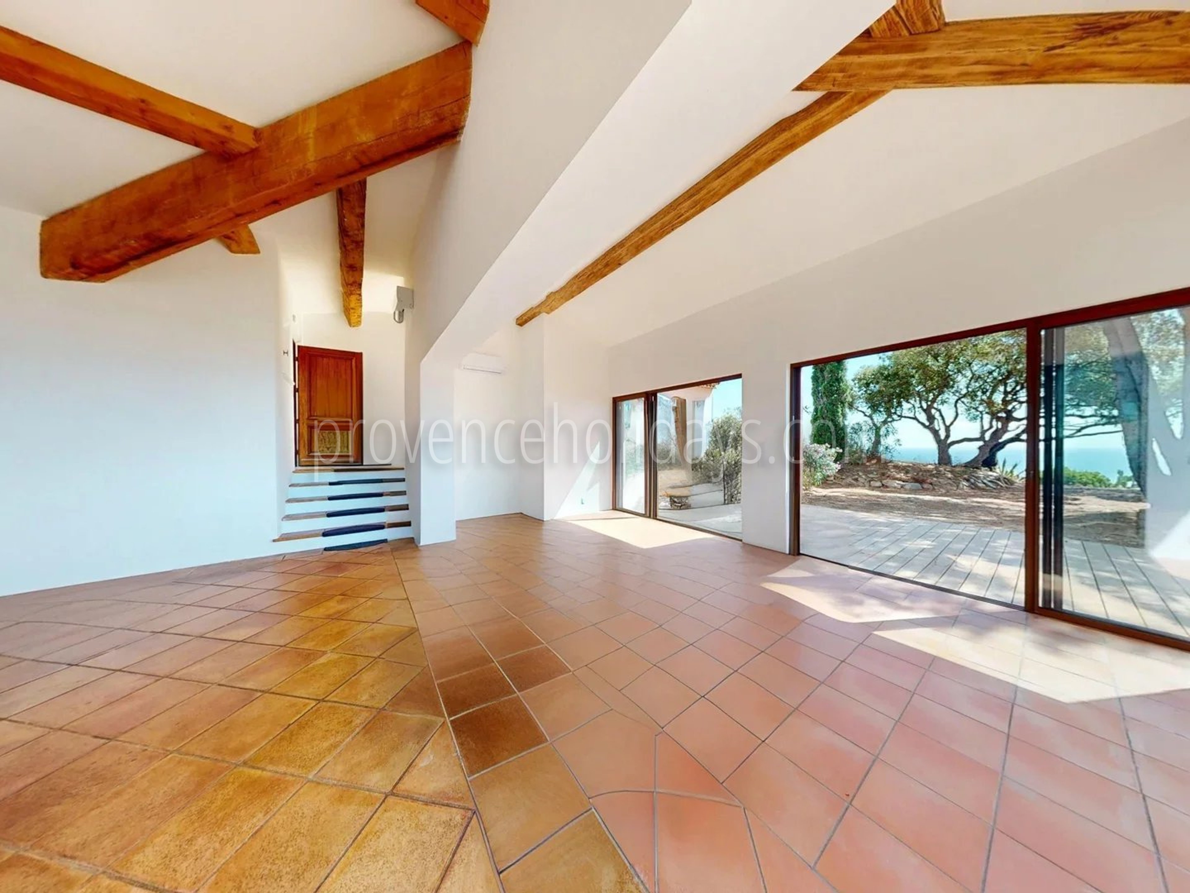 20 - Te renoveren villa in Rayol-Canadel-sur-Mer: Villa: Interior