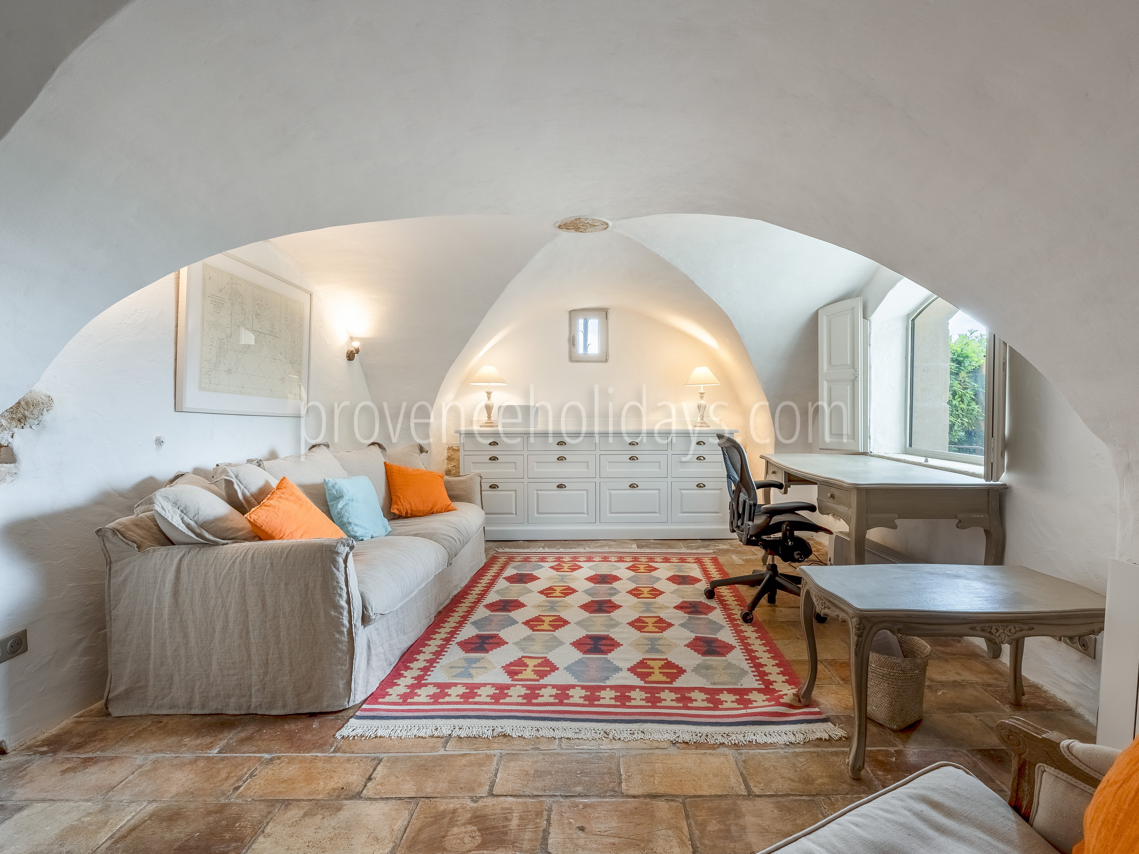 22 - Mas du Fort: Villa: Interior