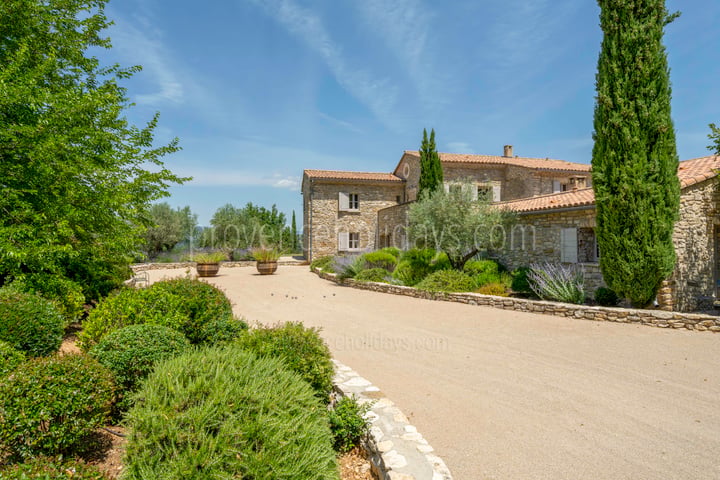 34 - Mas de Saint-Jean: Villa: Exterior
