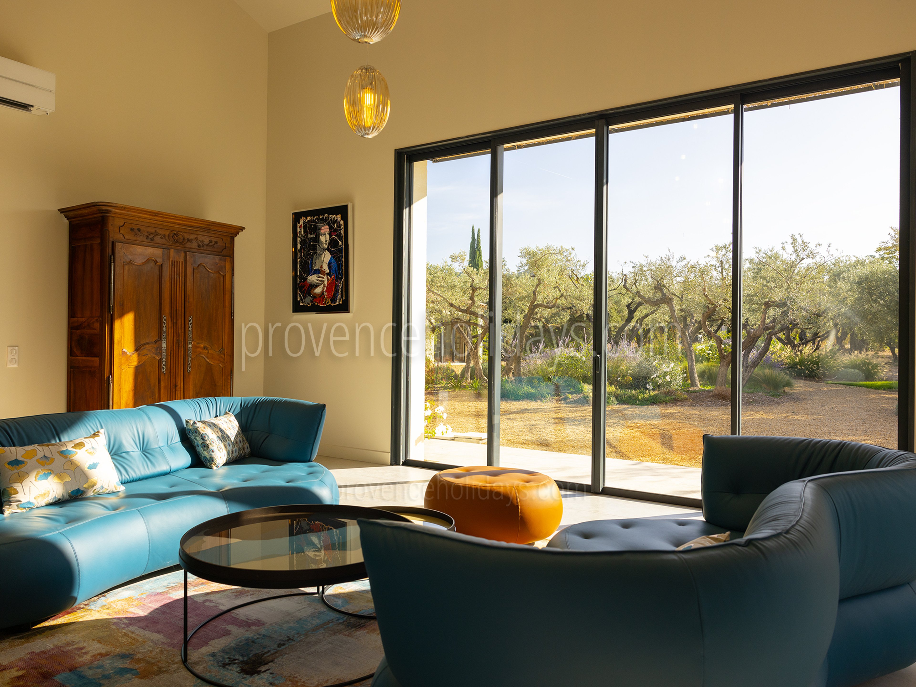 27 - Mas Leonie: Villa: Interior