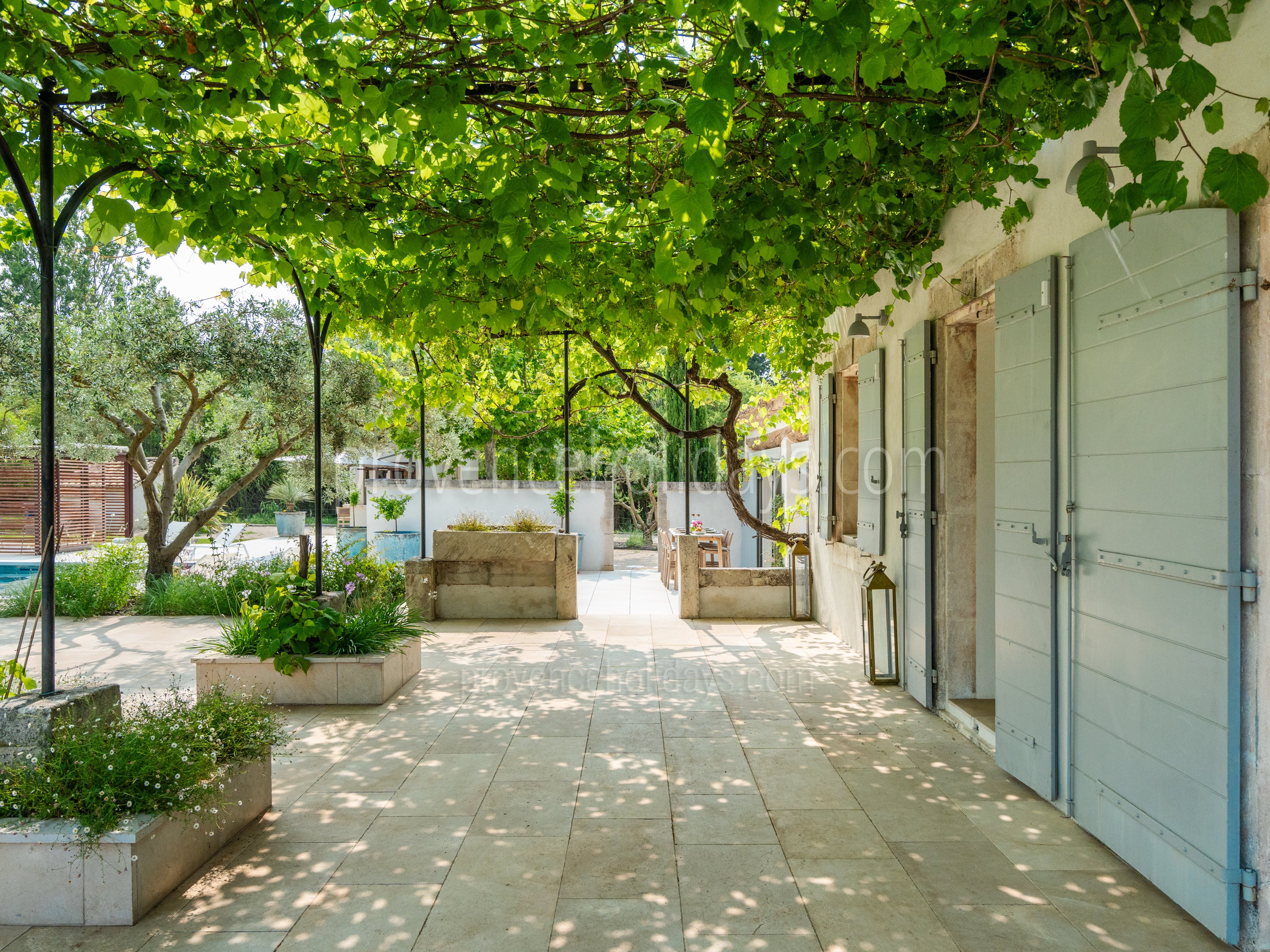29 - Le Mas du Rollier: Villa: Exterior