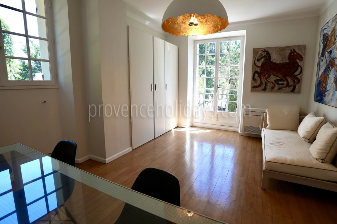 29 - Stone estate in Eygalières: Villa: Interior