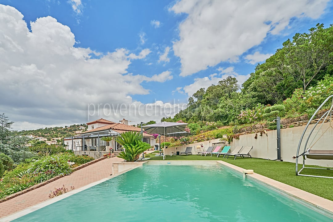 Villa avec piscine à débordement et vue mer 5 - Villa Chiara: Villa: Pool