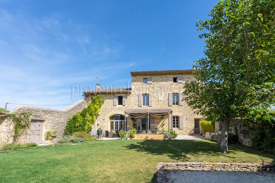 24 - Mas d\'Antoine: Villa: Exterior