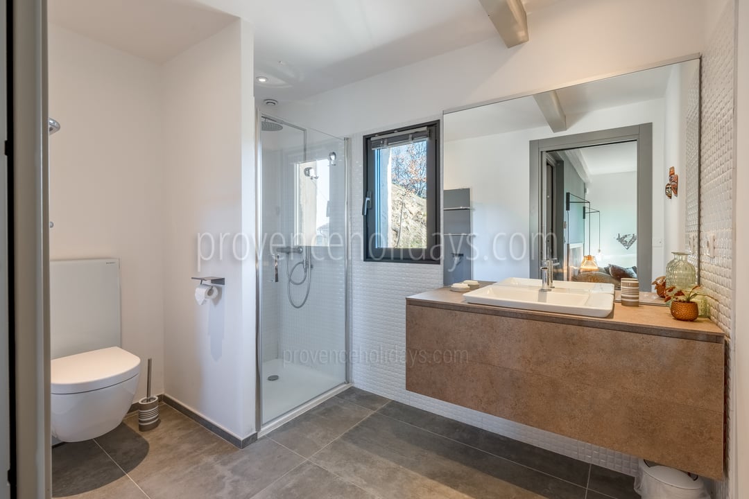 32 - Domaine de la Bouisse: Villa: Bathroom