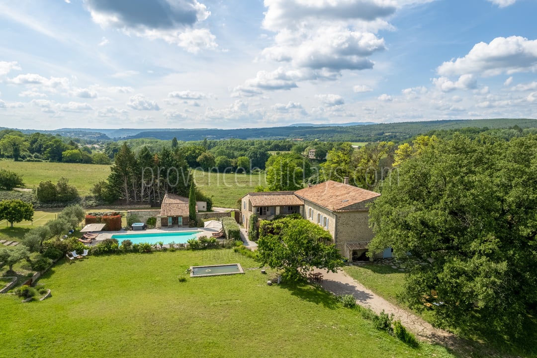 9 - La Bastide Neuve: Villa: Exterior
