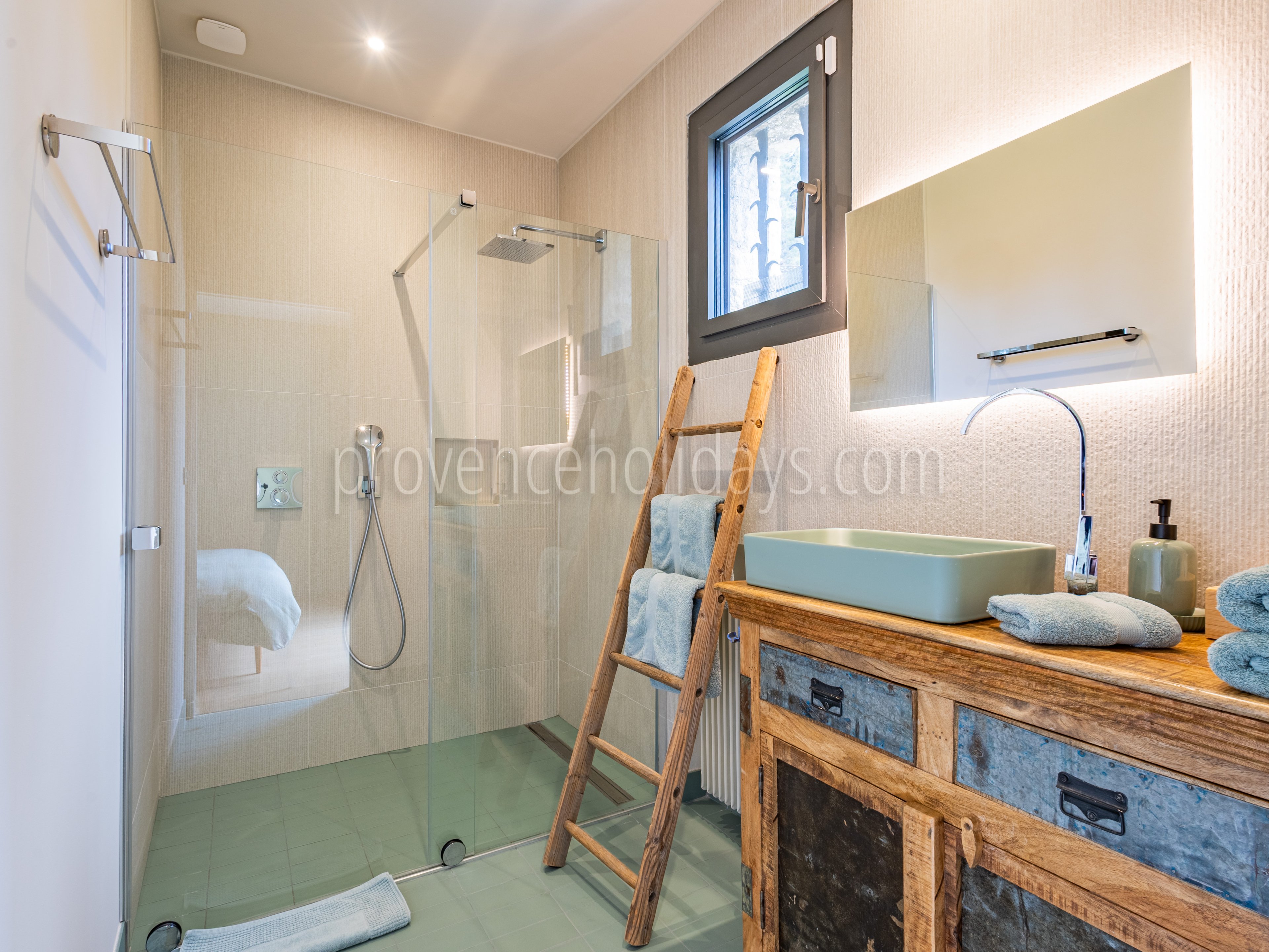 43 - Mas des Cistes: Villa: Bathroom 4