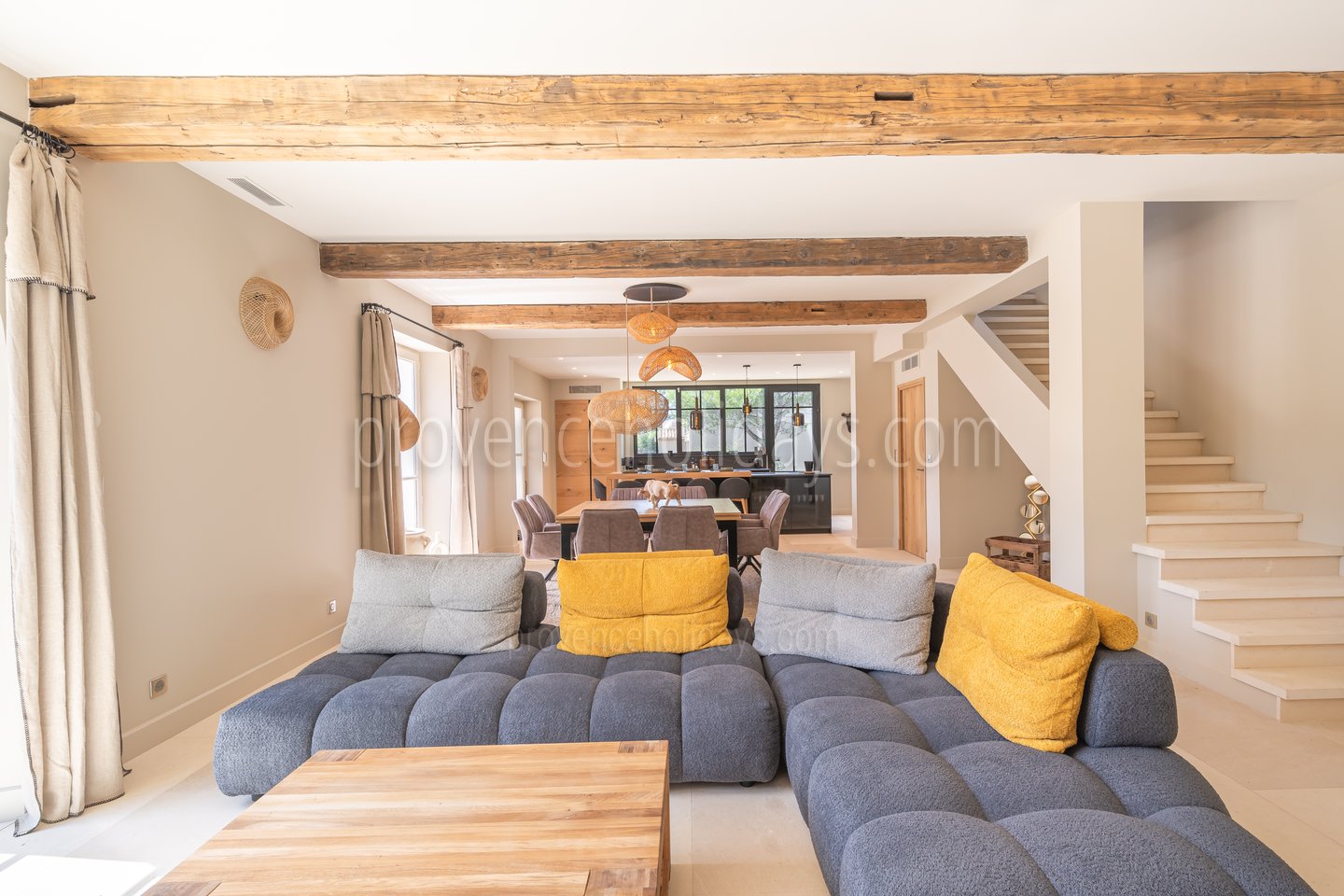 14 - Mas Lucie: Villa: Interior