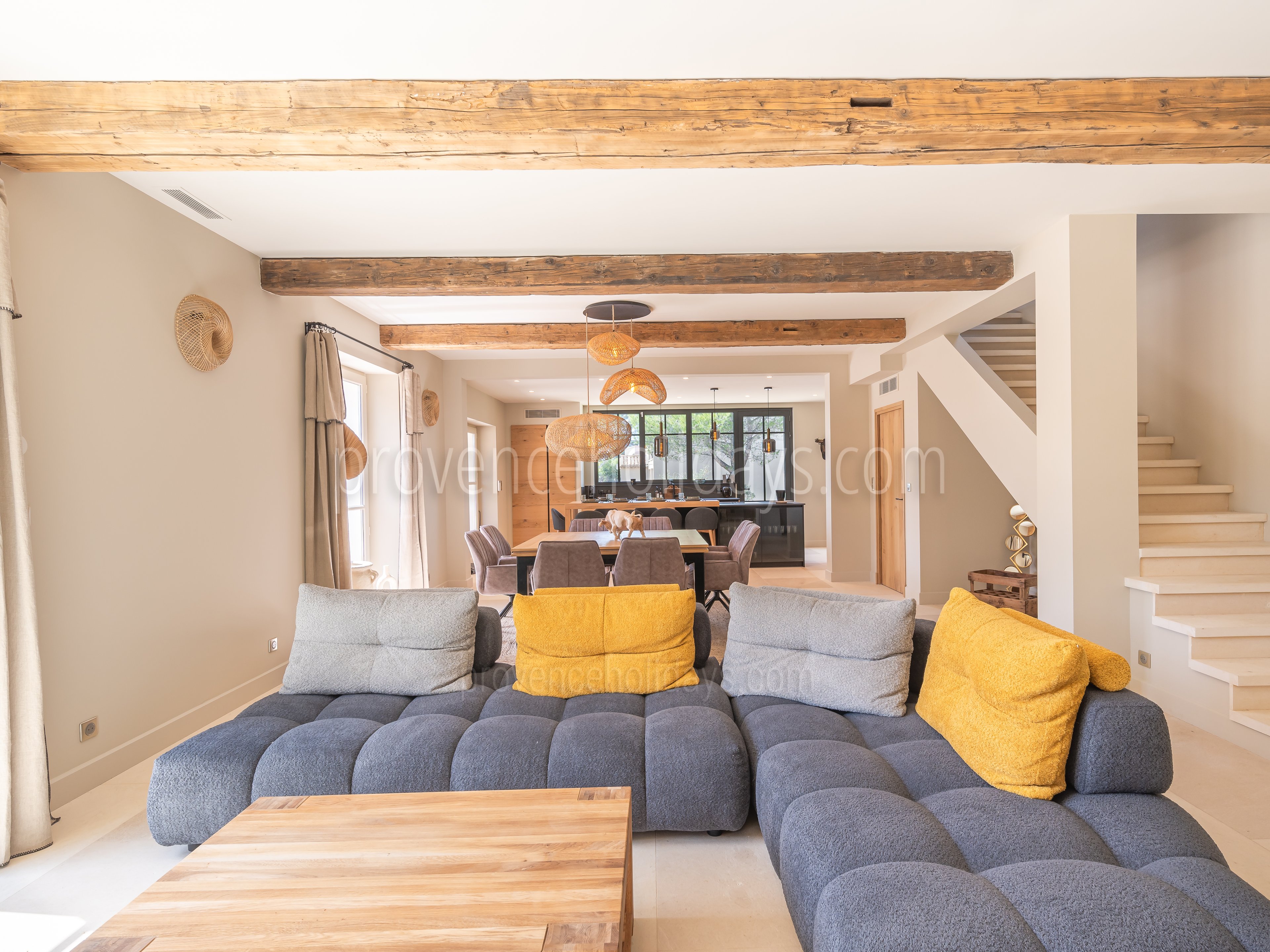 14 - Mas Lucie: Villa: Interior