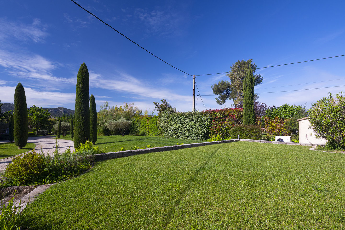 11 - Le Mas de Provence: Villa: Exterior