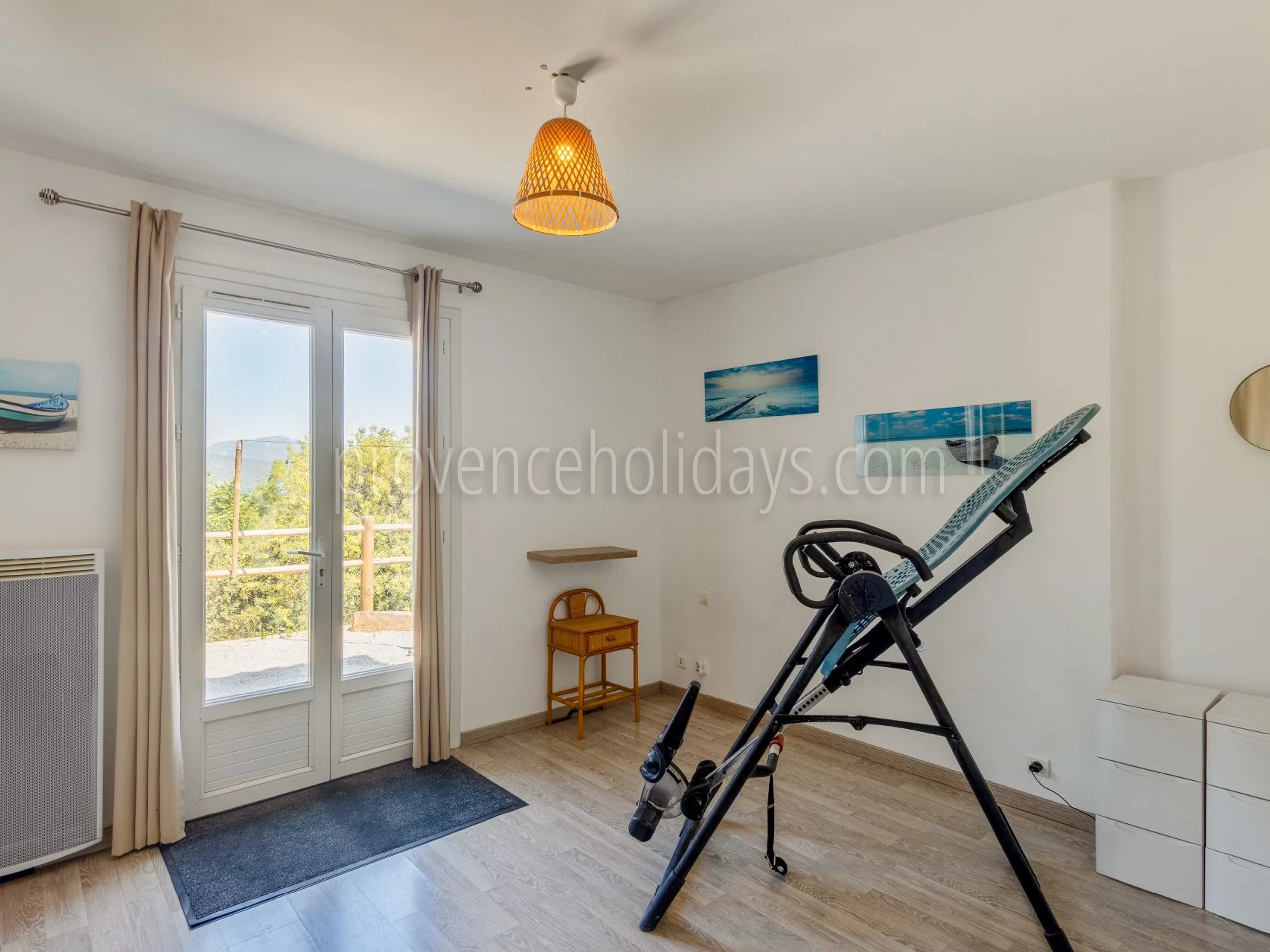 20 - Quiet house in Gassin: Villa: Interior