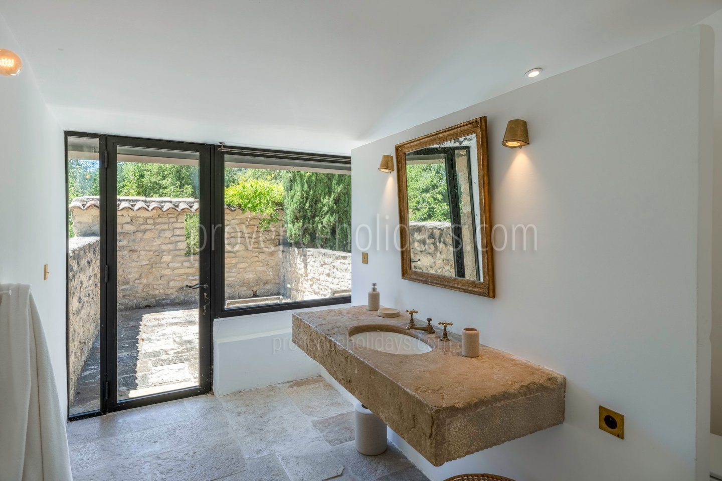 36 - Le Vallon Secret: Villa: Bathroom