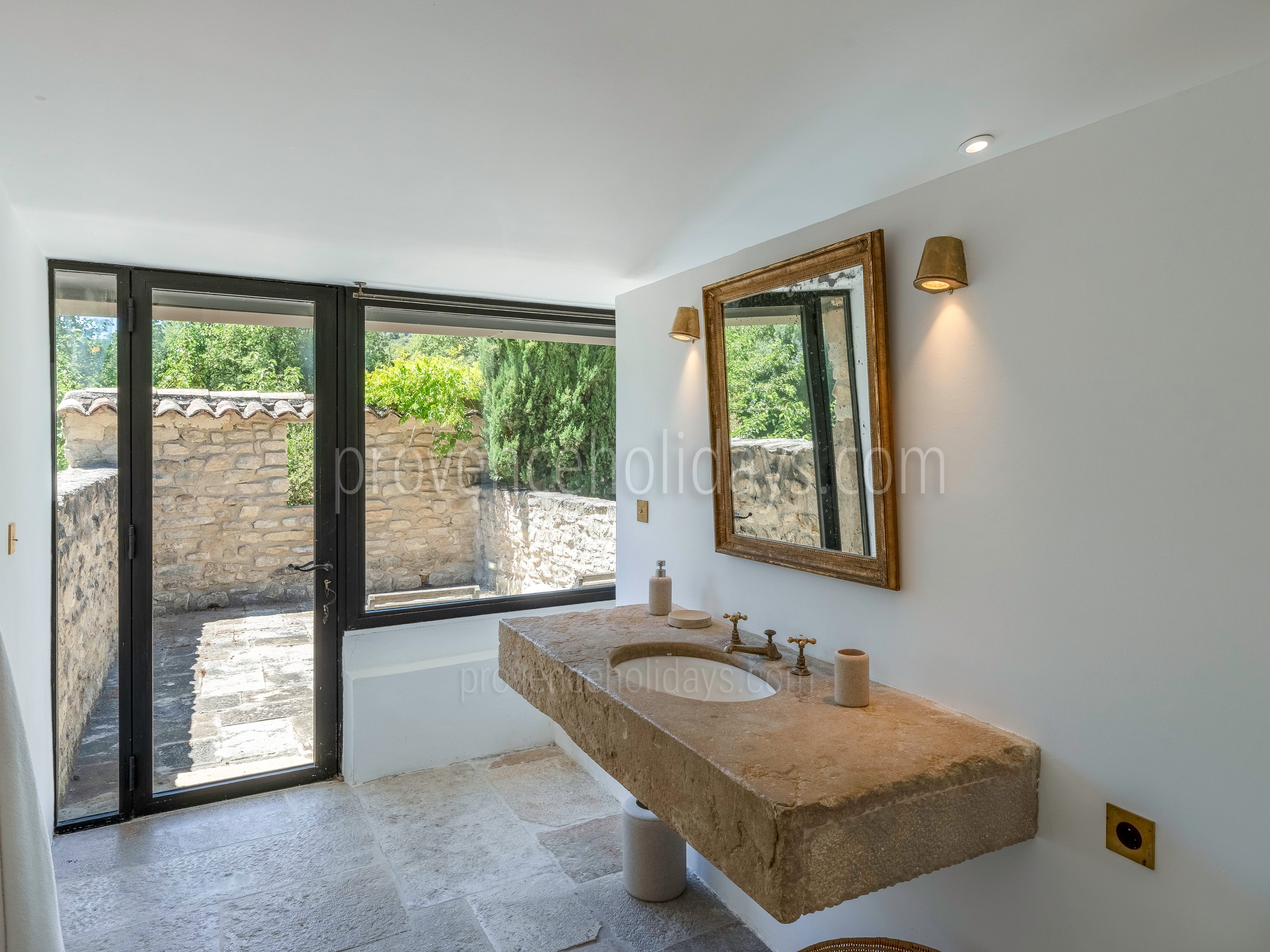 35 - Le Vallon Secret: Villa: Bathroom