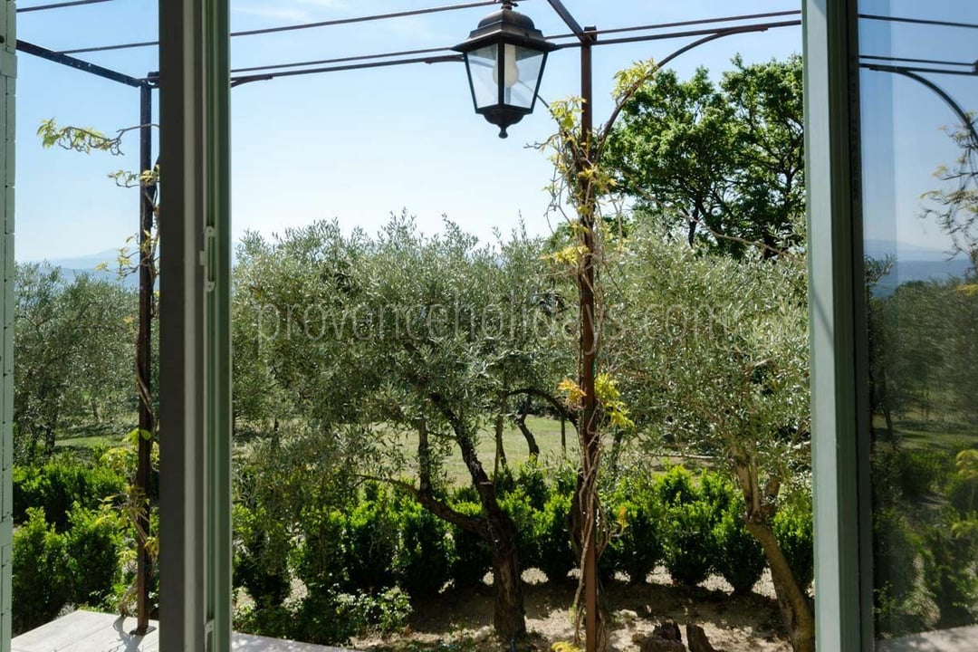 14 - Le Mas de Gordes: Villa: Exterior