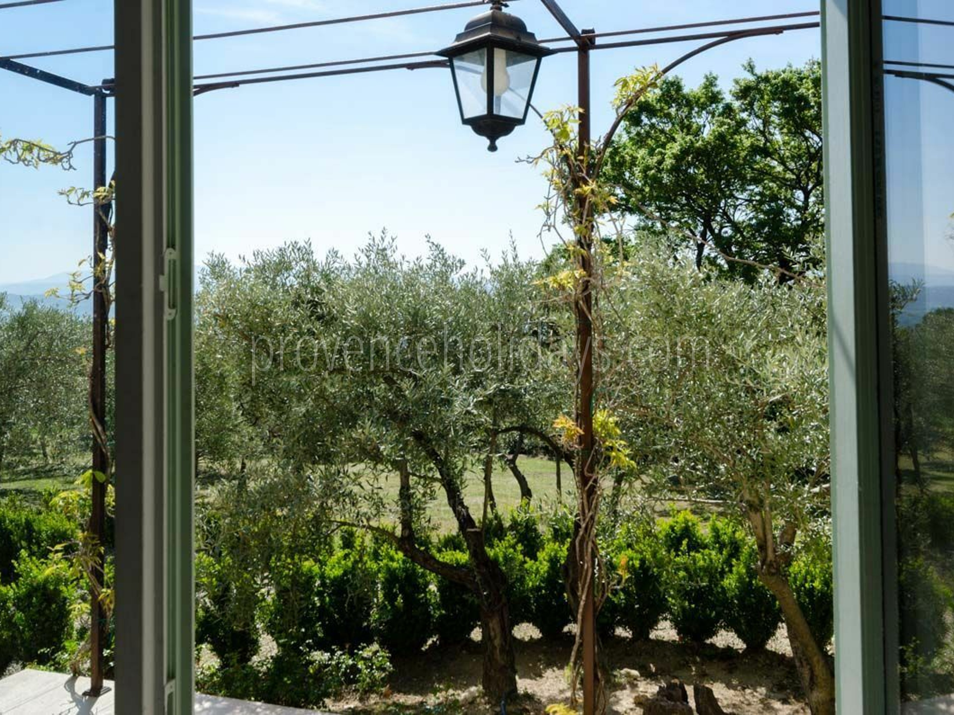 14 - Le Mas de Gordes: Villa: Exterior