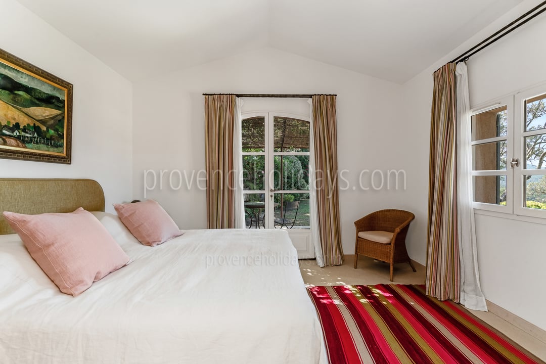 15 - Bastide Azurée: Villa: Bedroom