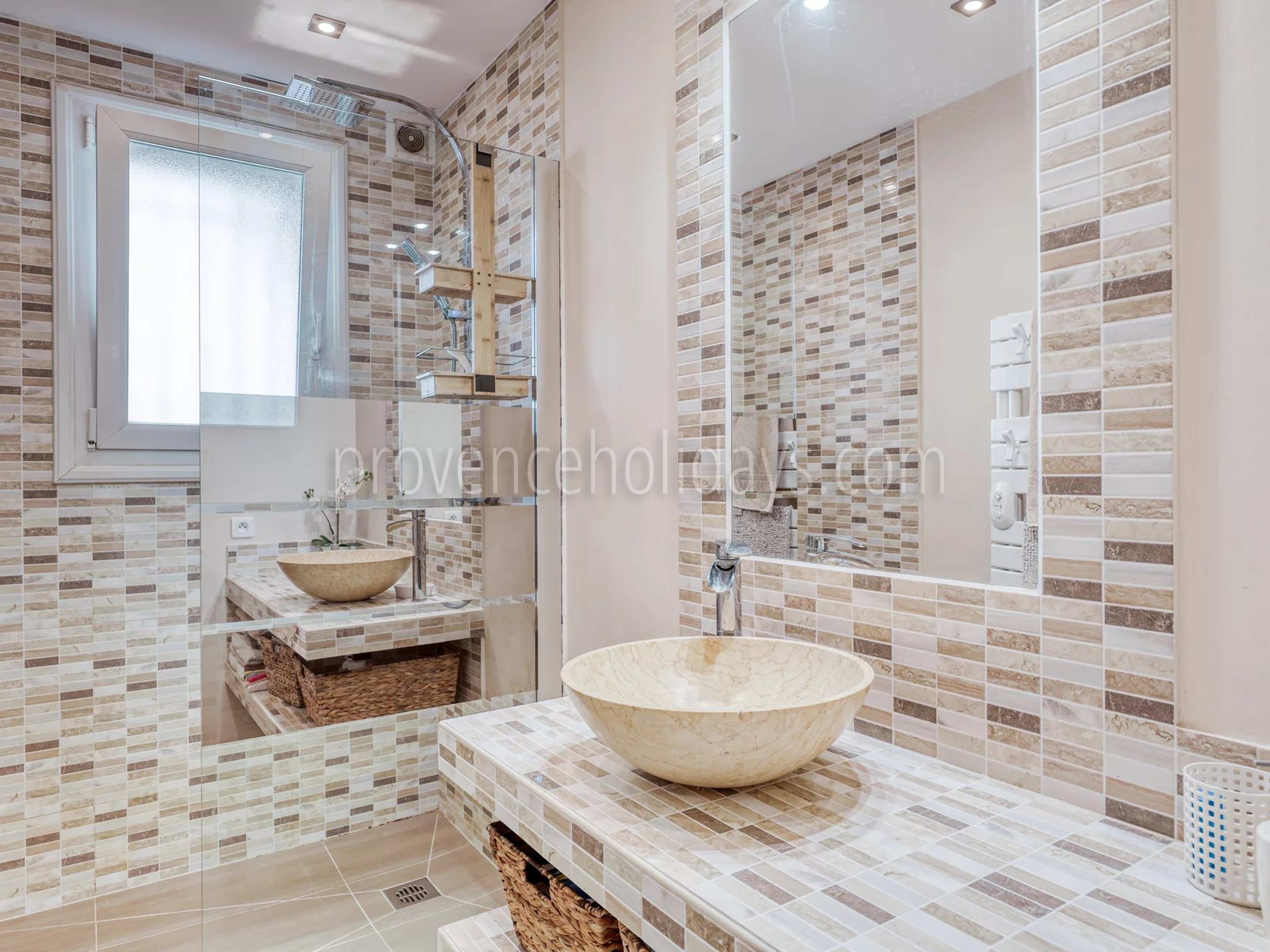8 - Villa avec maison d’invités à Grimaud: Villa: Bathroom