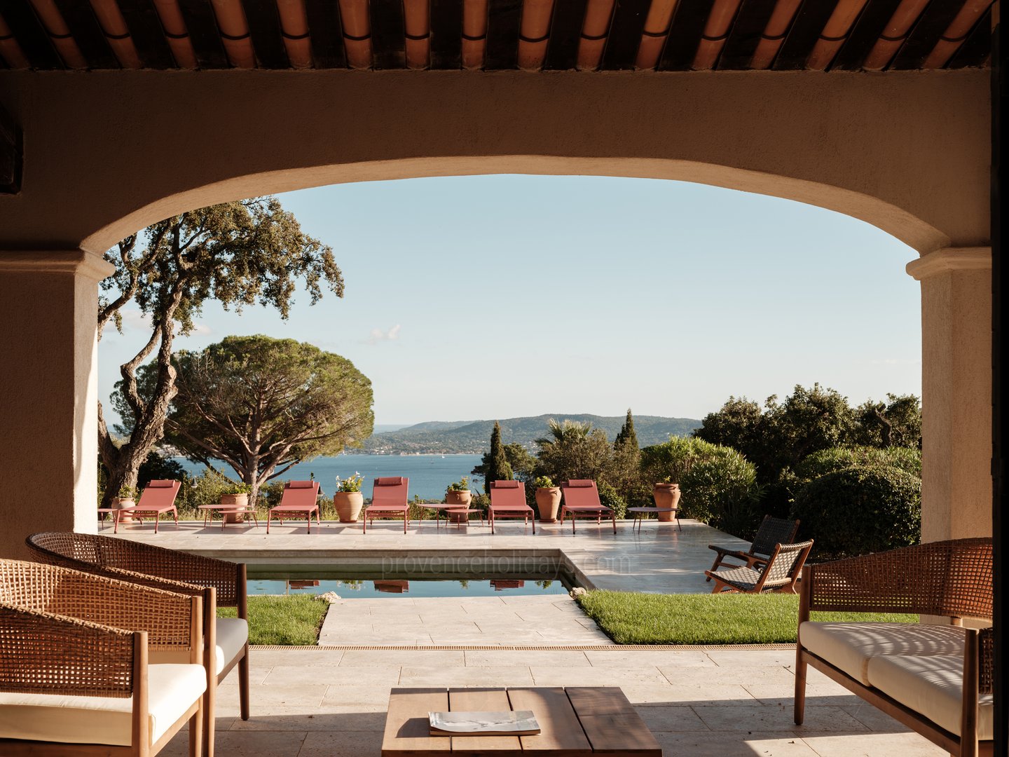 3 - Villa Hautvallon: Villa: Exterior