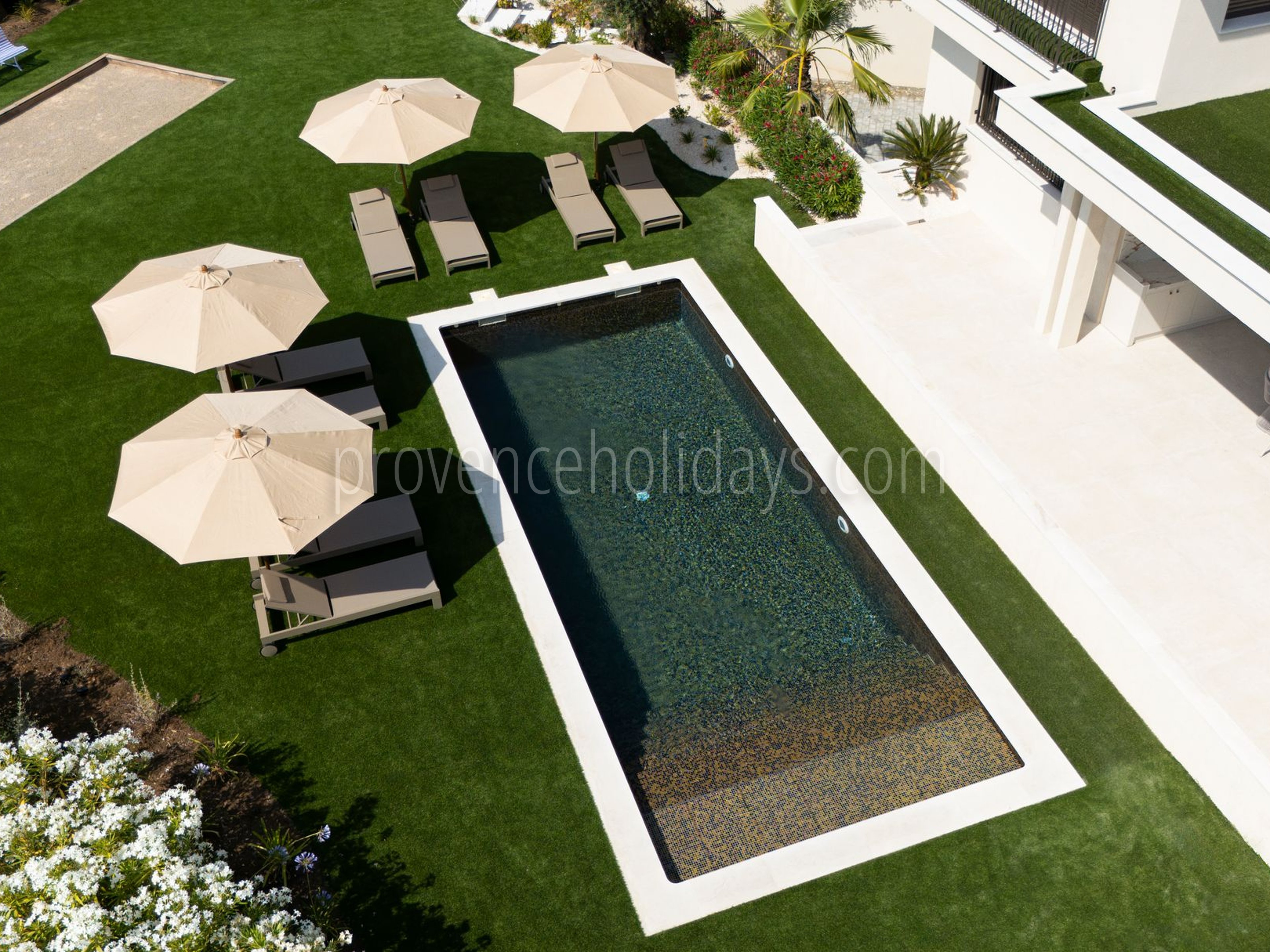 40 - Villa Coco: Villa: Pool