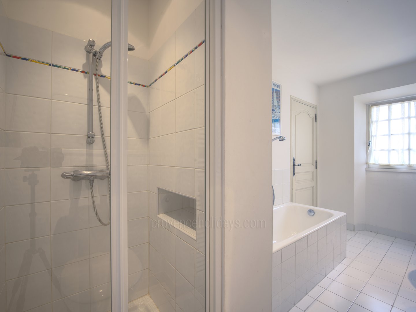 25 - Le Dolmen du Midi: Villa: Bathroom