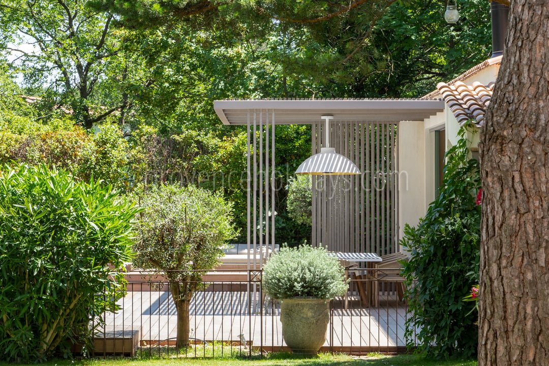 25 - Domaine Aurea: Villa: Exterior