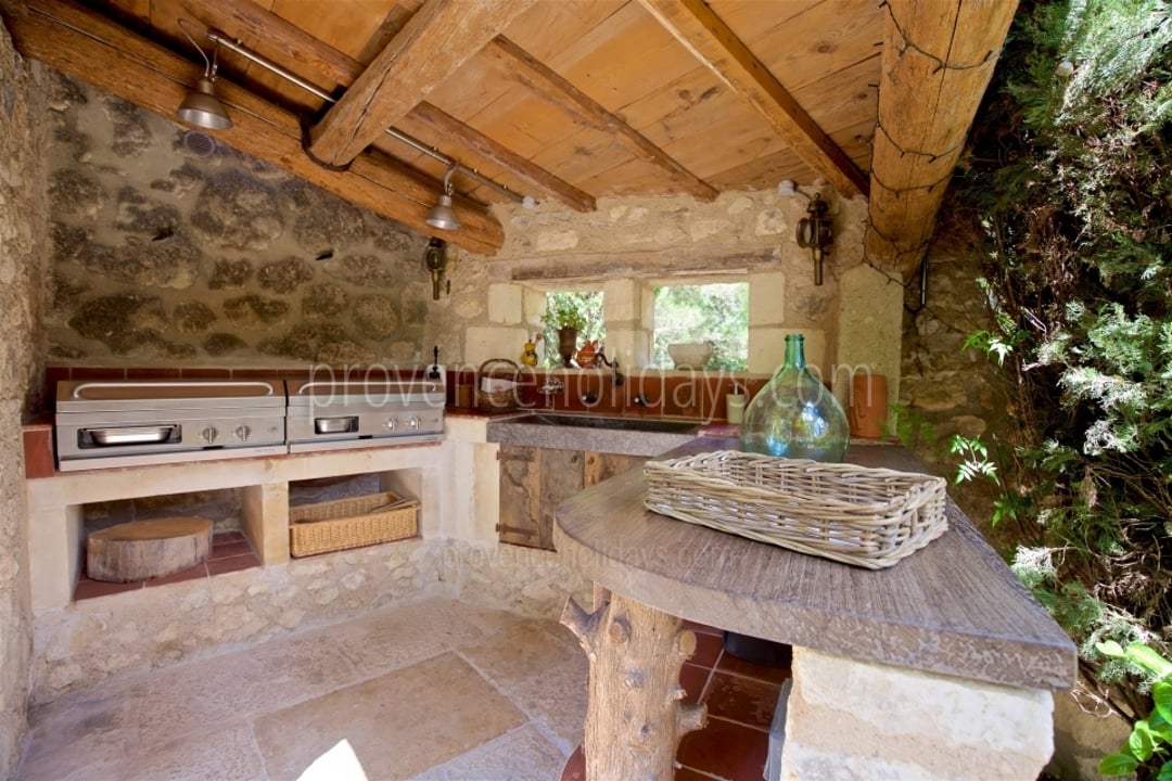 3 - Le Mas des Lavandes: Villa: Exterior