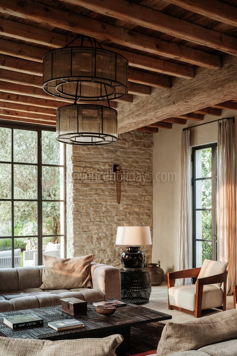 27 - La Bastide de Maussane: Villa: Interior
