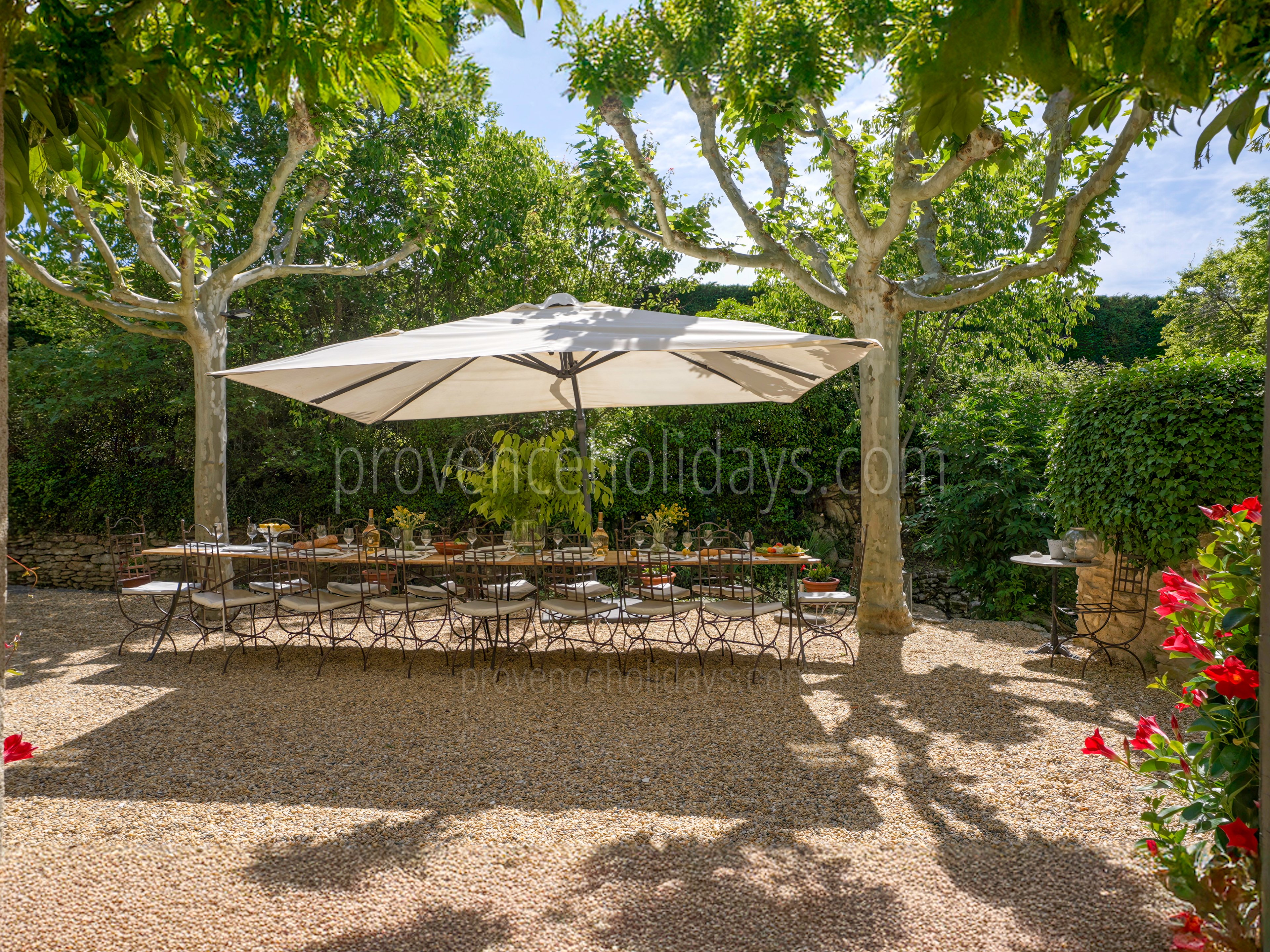 9 - Le Moulin de Gordes: Villa: Exterior