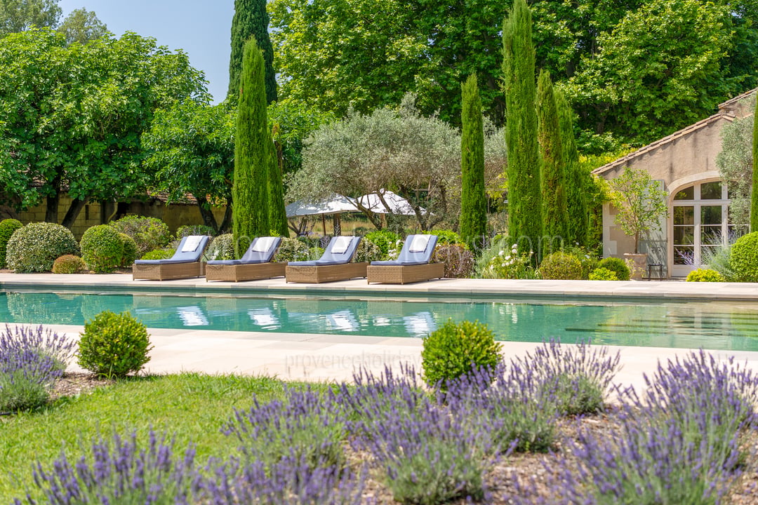 5 - Mas des Chênes Verts: Villa: Pool