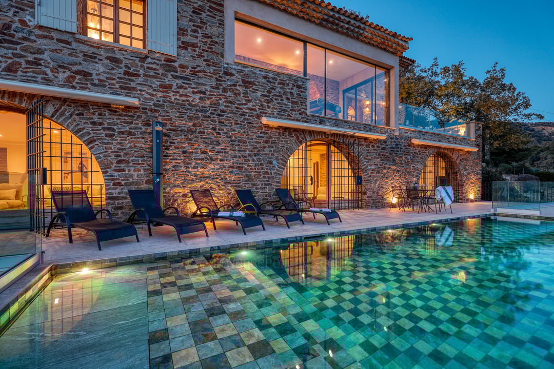 41 - Villa Blue Roc: Villa: Pool