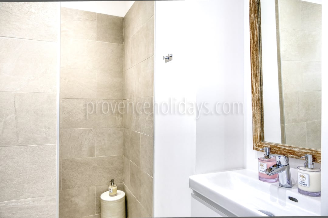 13 - Villa Florensia: Villa: Bathroom