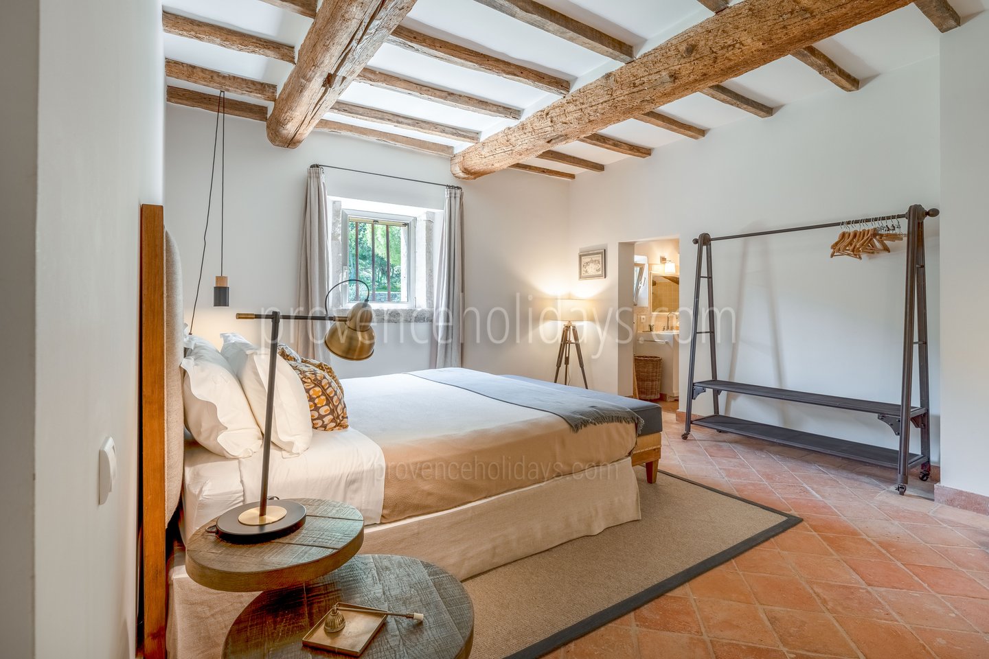 43 - Le Mas de Goult (24): Villa: Bedroom
