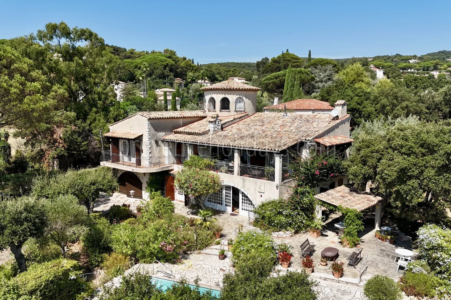 1 - Character bastide in Grimaud: Villa: Exterior