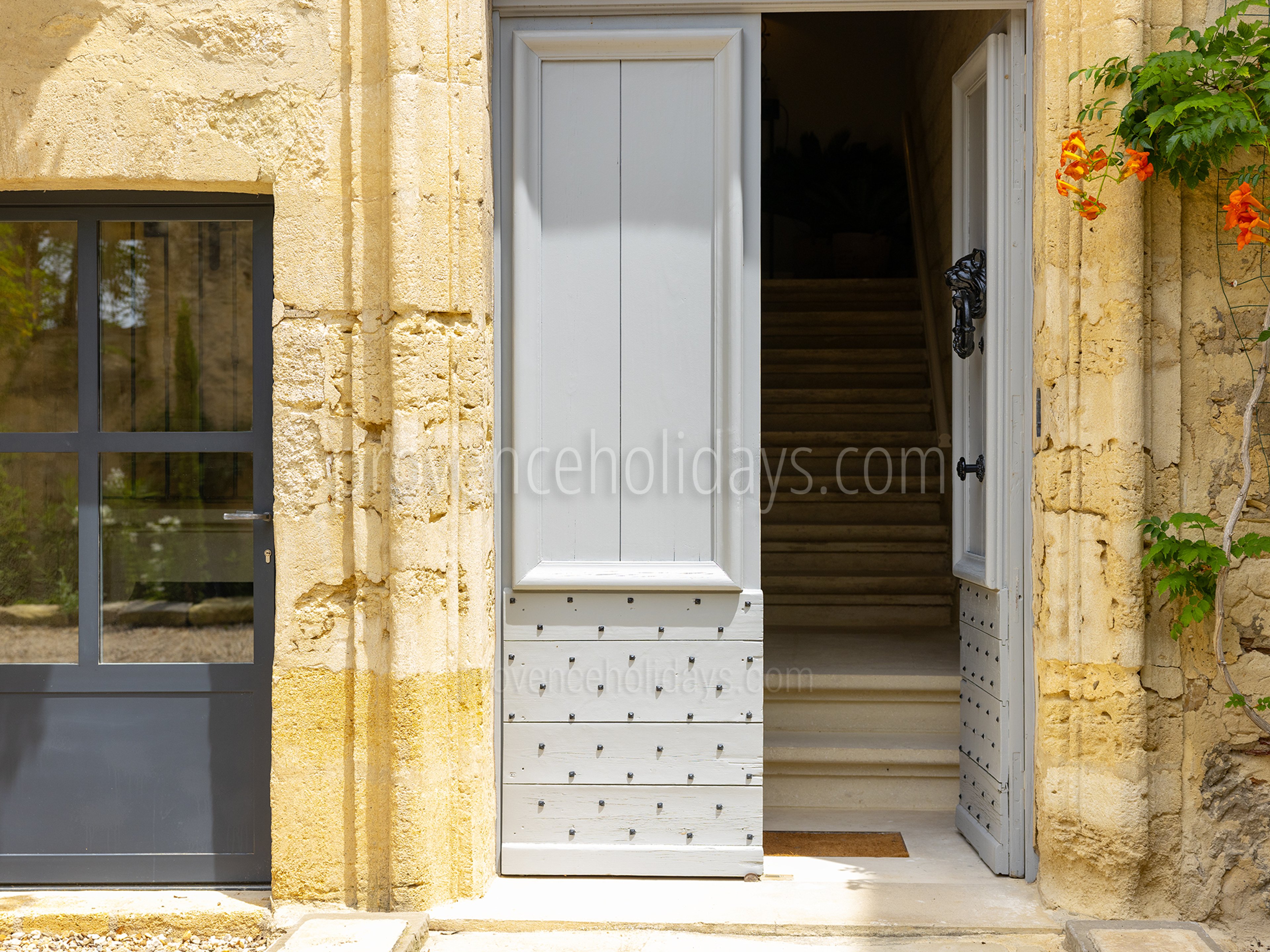 14 - La Bâtisse d\'Uzès: Villa: Exterior