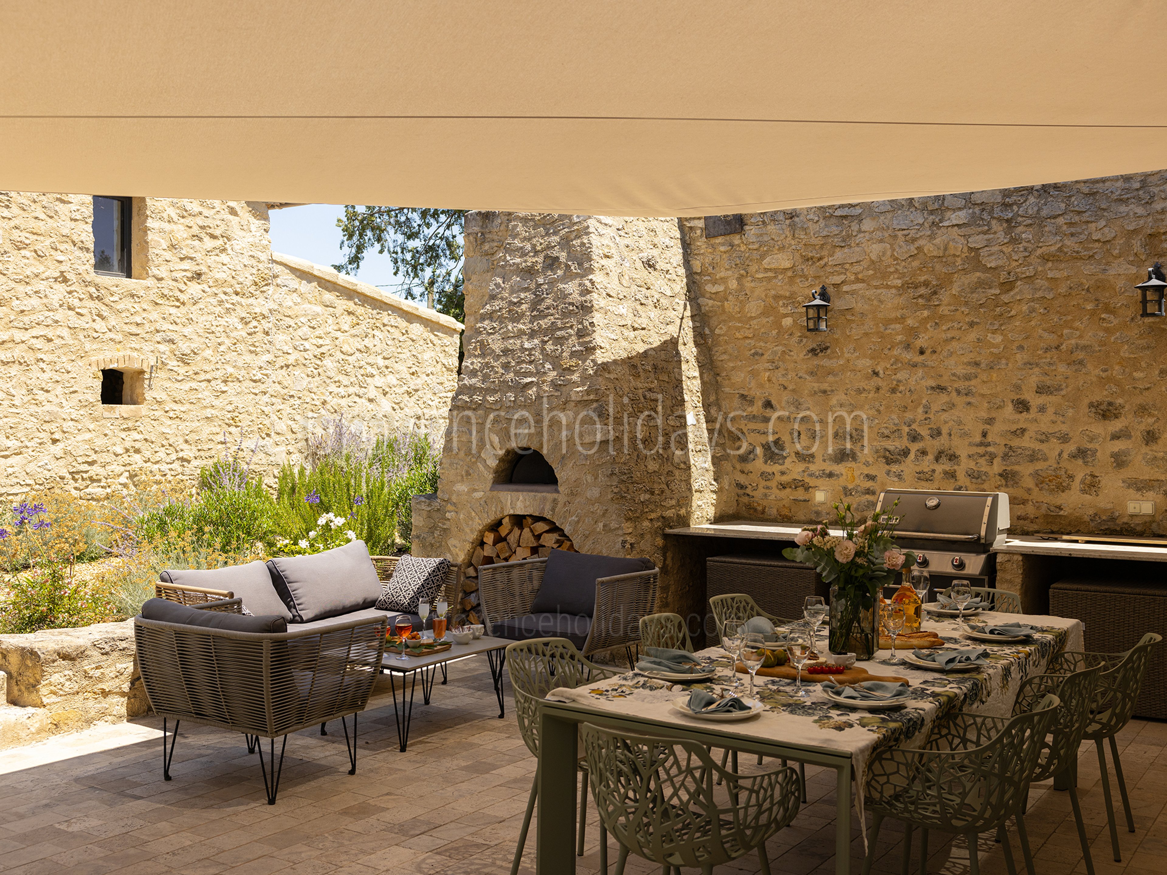 50 - Mas de la Lône: Villa: Exterior