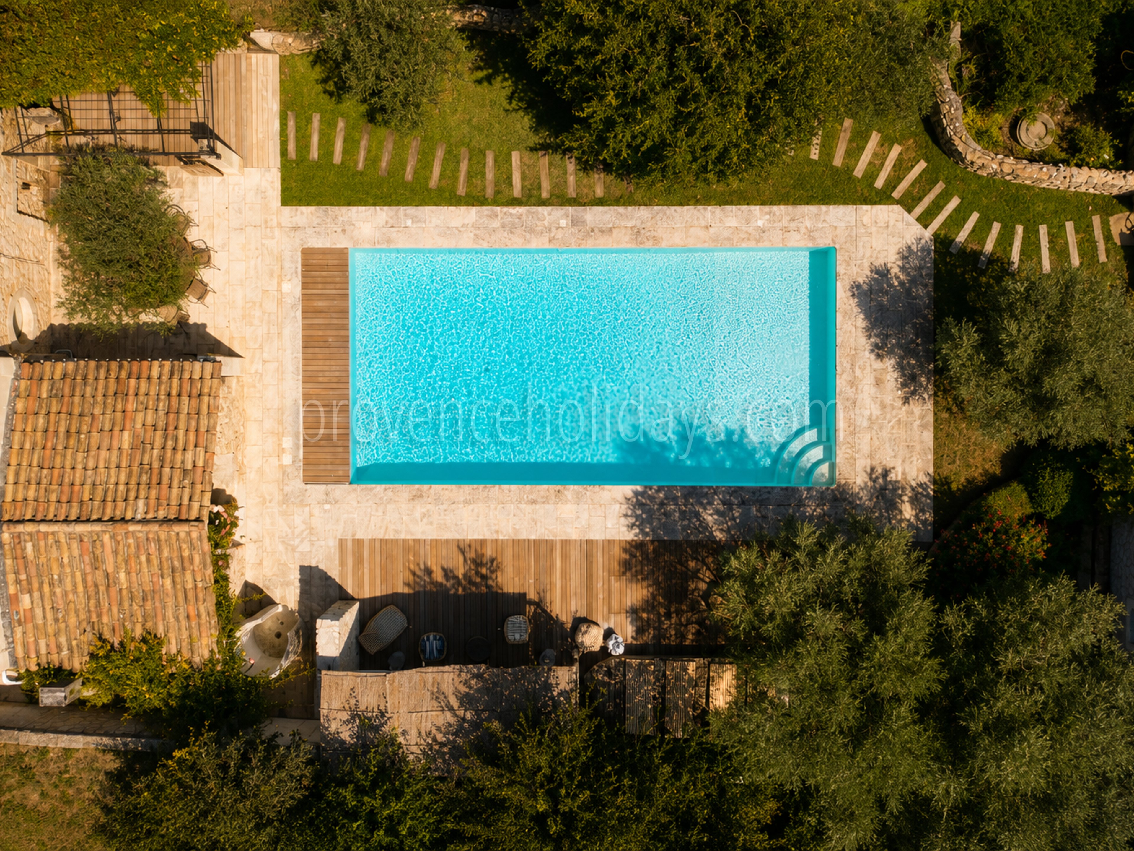 56 - Mas rénové à pied d\'Eygalières: Villa: Pool