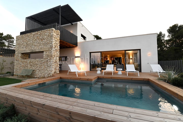 Pet-friendly Villa with Air Conditioning close to Avignon