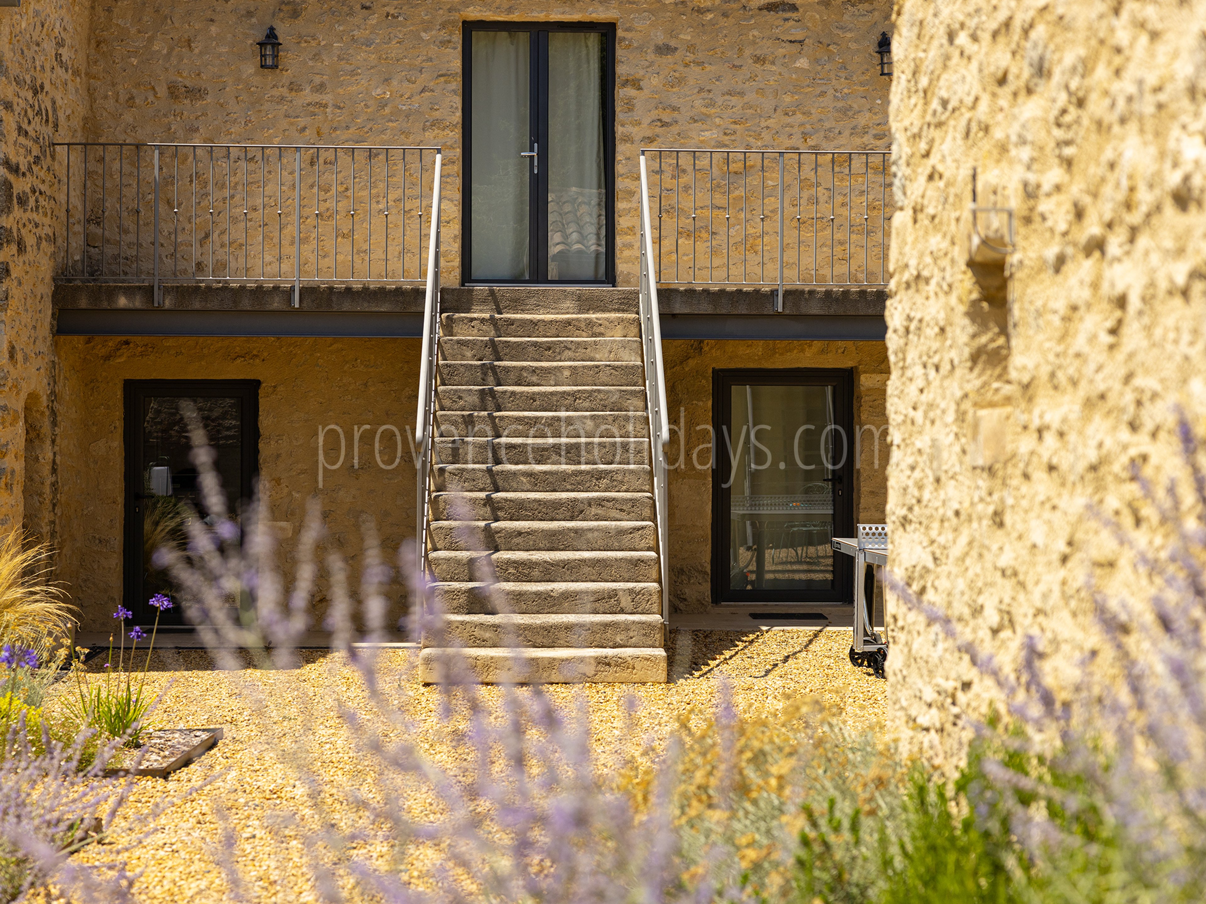 56 - Mas de la Lône: Villa: Exterior