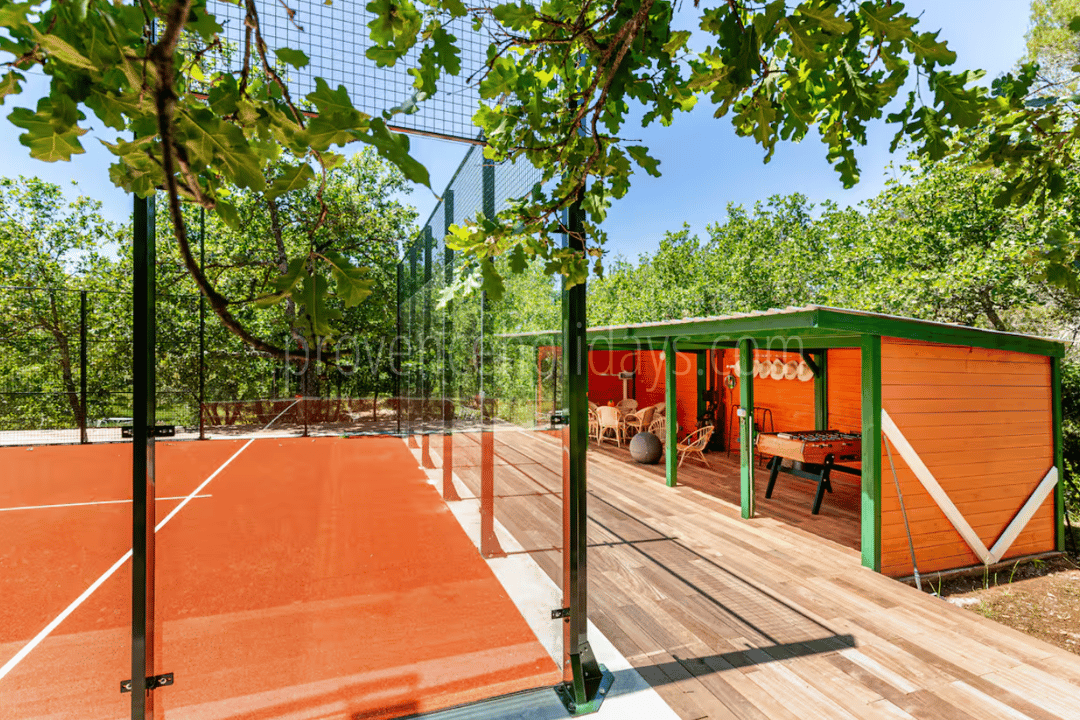 40 - Les Vues du Luberon: Villa: Exterior